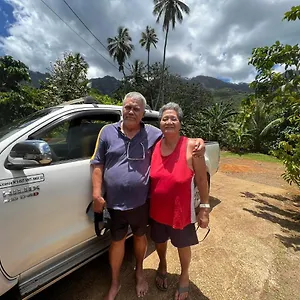 https://pension-punahaa.frenchpolynesia-hotels.com